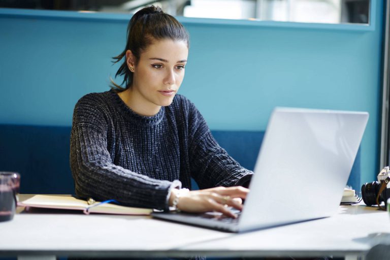 Jak pisac skuteczne teksty marketingowe 768x512