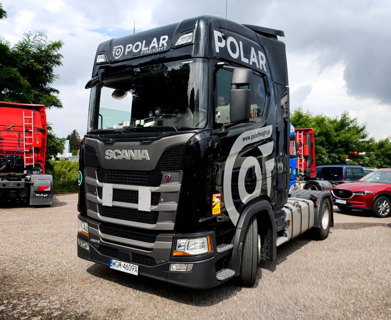 PolarFreight01 768x628